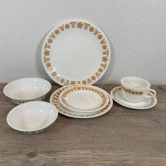 Vintage Golden Butterfly Corelle 7 piece place setting - Picture 7 of 9